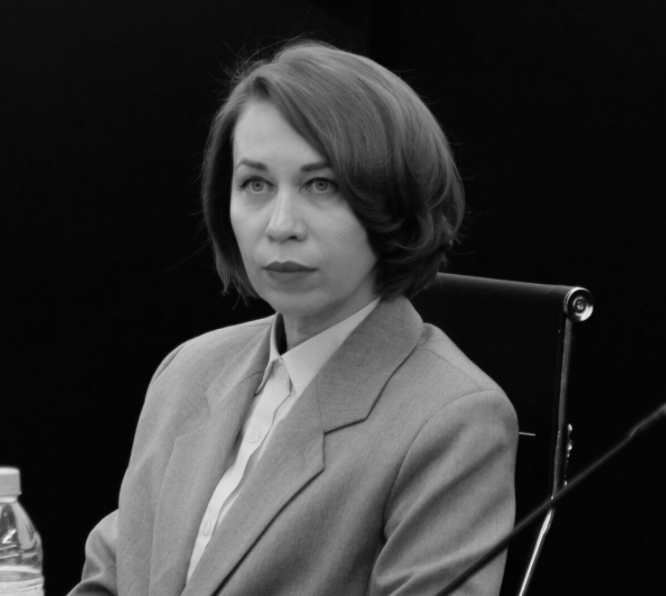 Елена ЗВОНАРЕВА 
